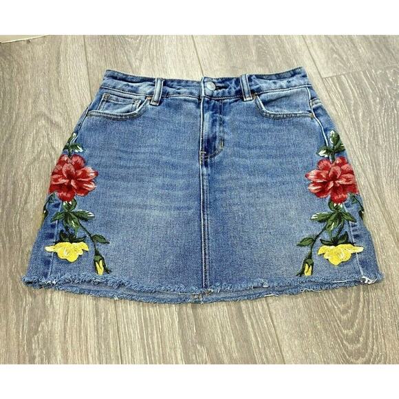 PacSun blue jean denim mini skirt colorful floral embroidery cut-off style sz 24 - Picture 1 of 7